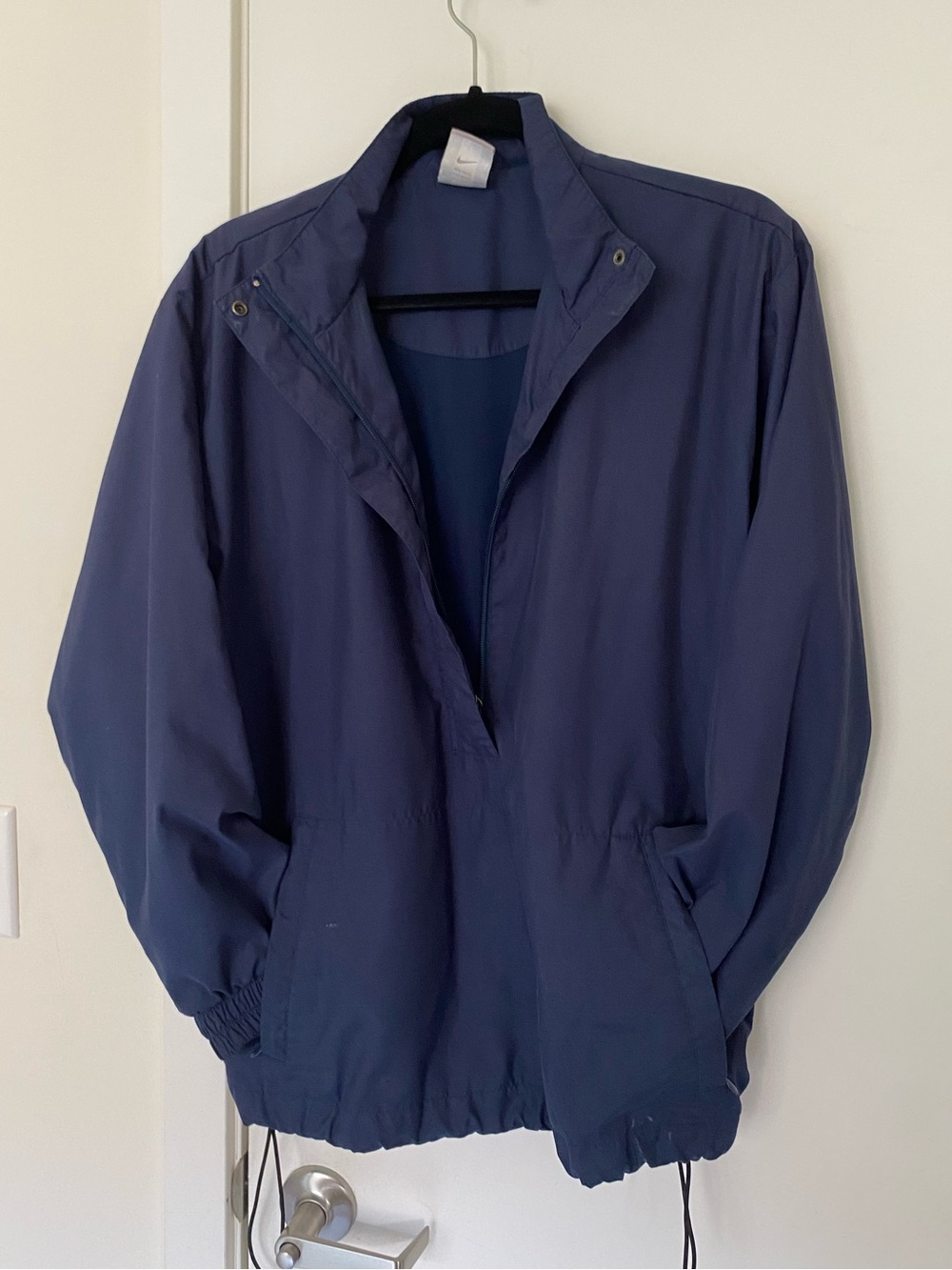 Nike Men's Navy Windbreaker Pullover